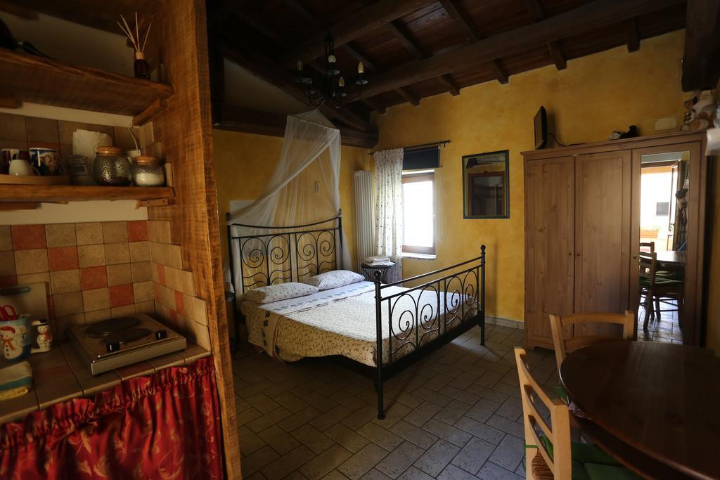 B&B La Casuccia Di Assisi Bagian luar foto